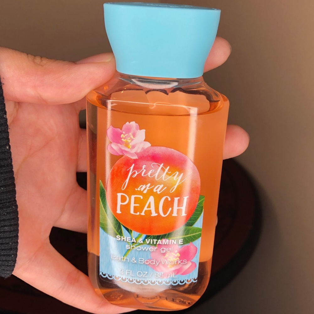 NEW!! Bath and Body Works Pretty as a Peach